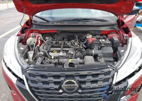 2021 Nissan Kicks Sv Xtronic Cvt z USA, uszkodzony, nr VIN 3N1CP5CV1ML473334